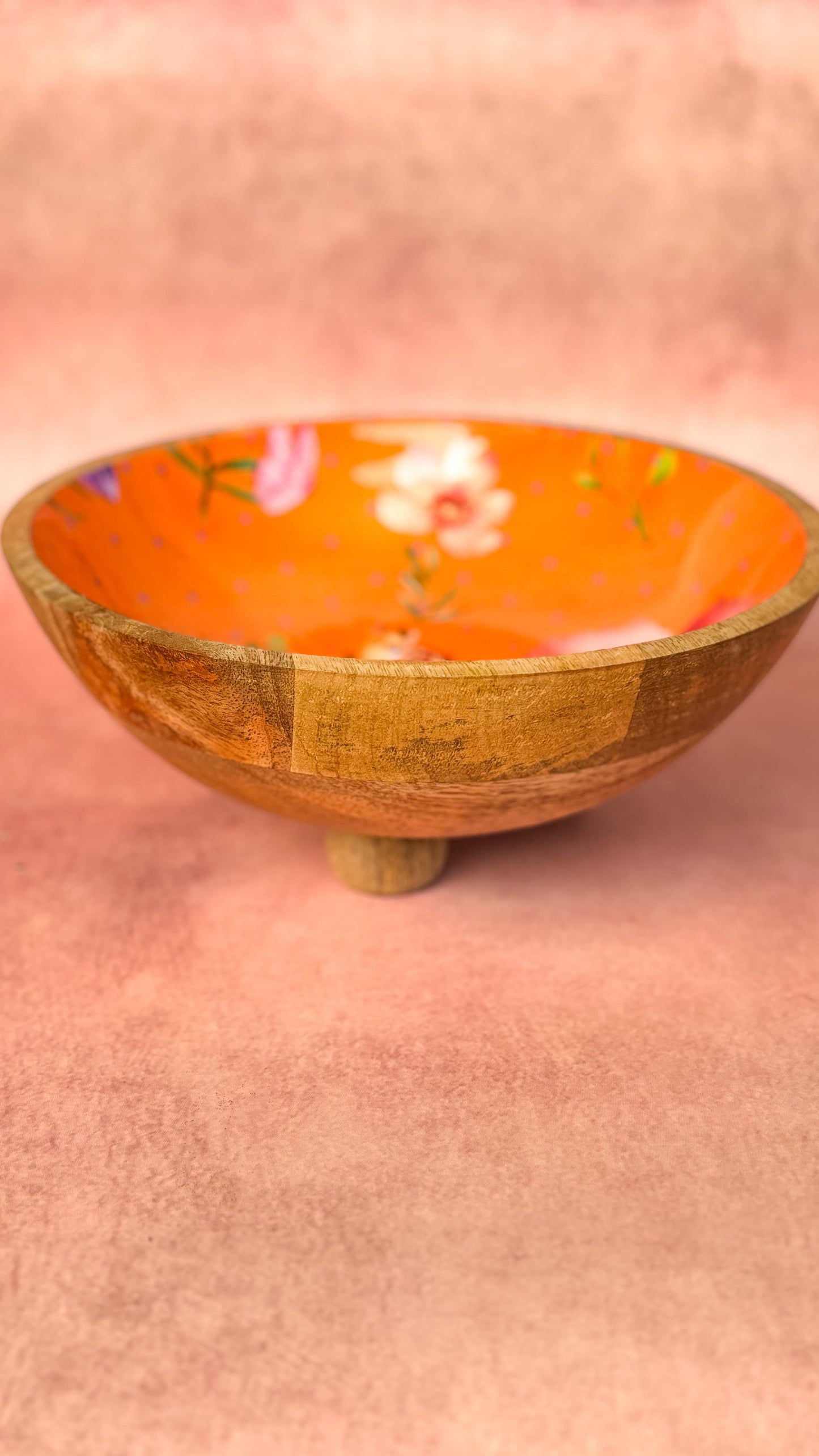 Mango Wood XL Bowl Stand- Giraffe
