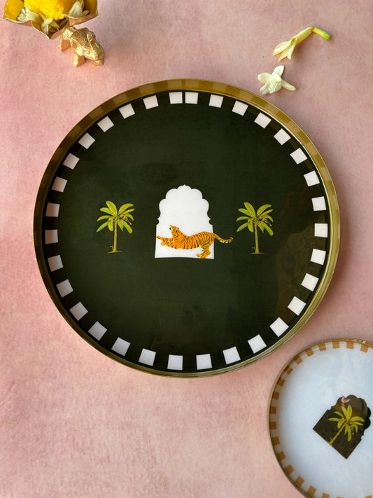 Handcrafted Metal Platter- Tiger Darbar Emerald