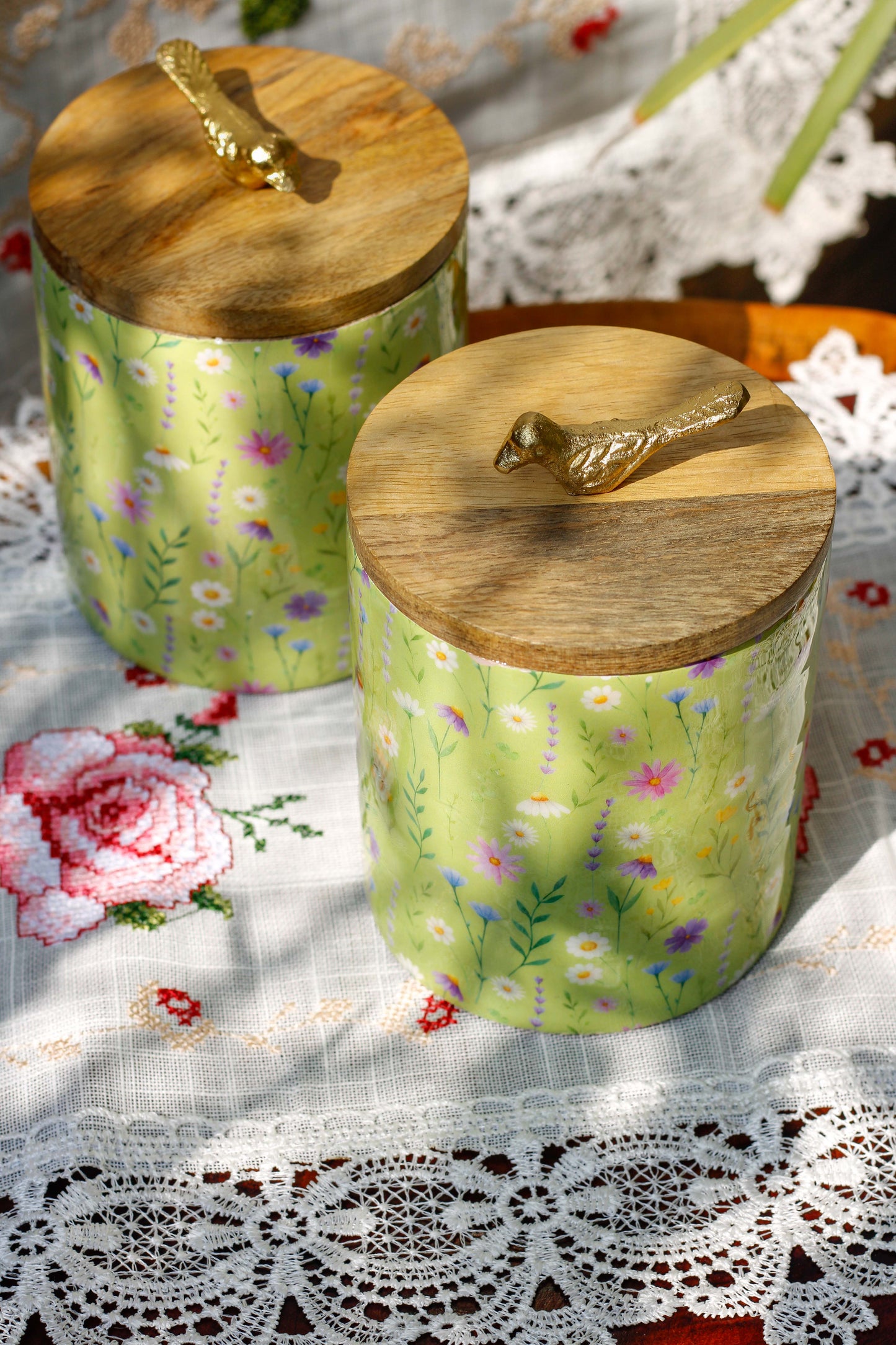 Gardenia Air Tight Wooden Jar