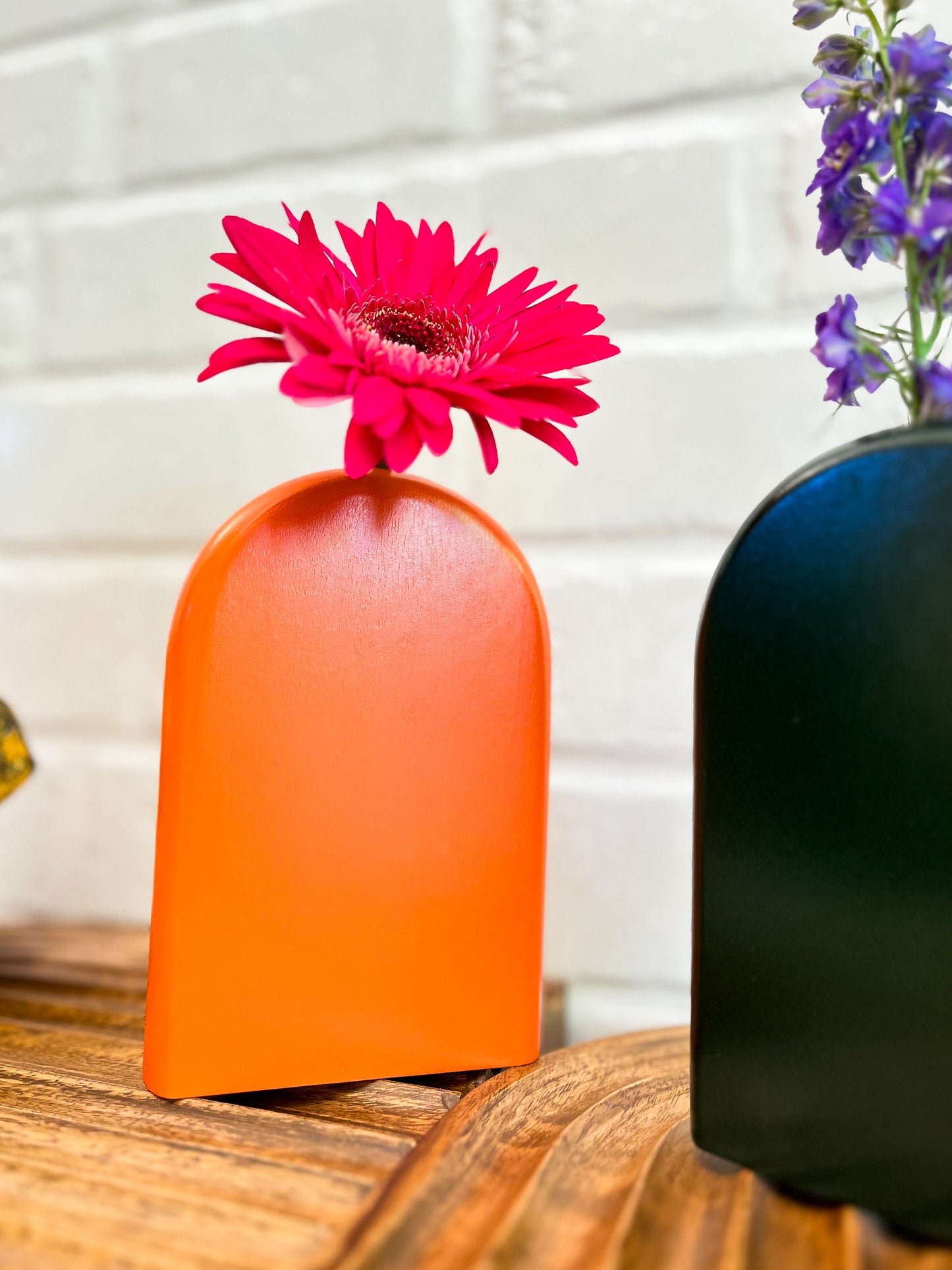 Mango Wood Bookends Vase (Set of 2)- Orange