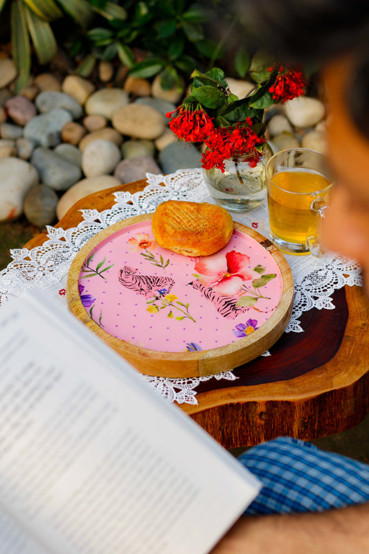 Mango Wood Enamel Plate – Pink Tiger