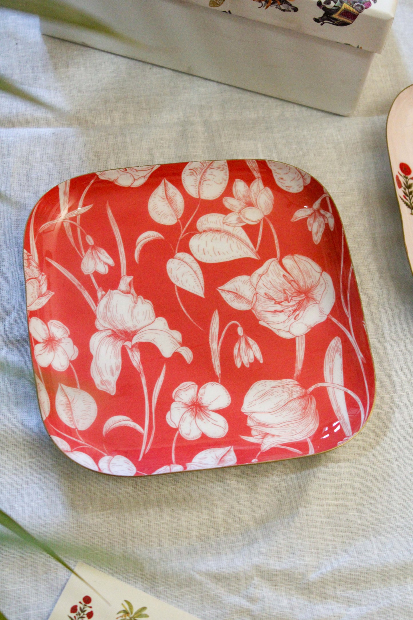Red floral Square Metal Plate